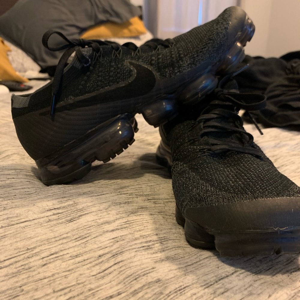 Nike Air Vapormax Triple Black